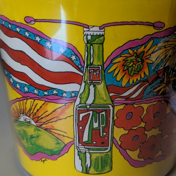 Magical Mystery Tour 7 up ice bucket - Picture 8 of 8